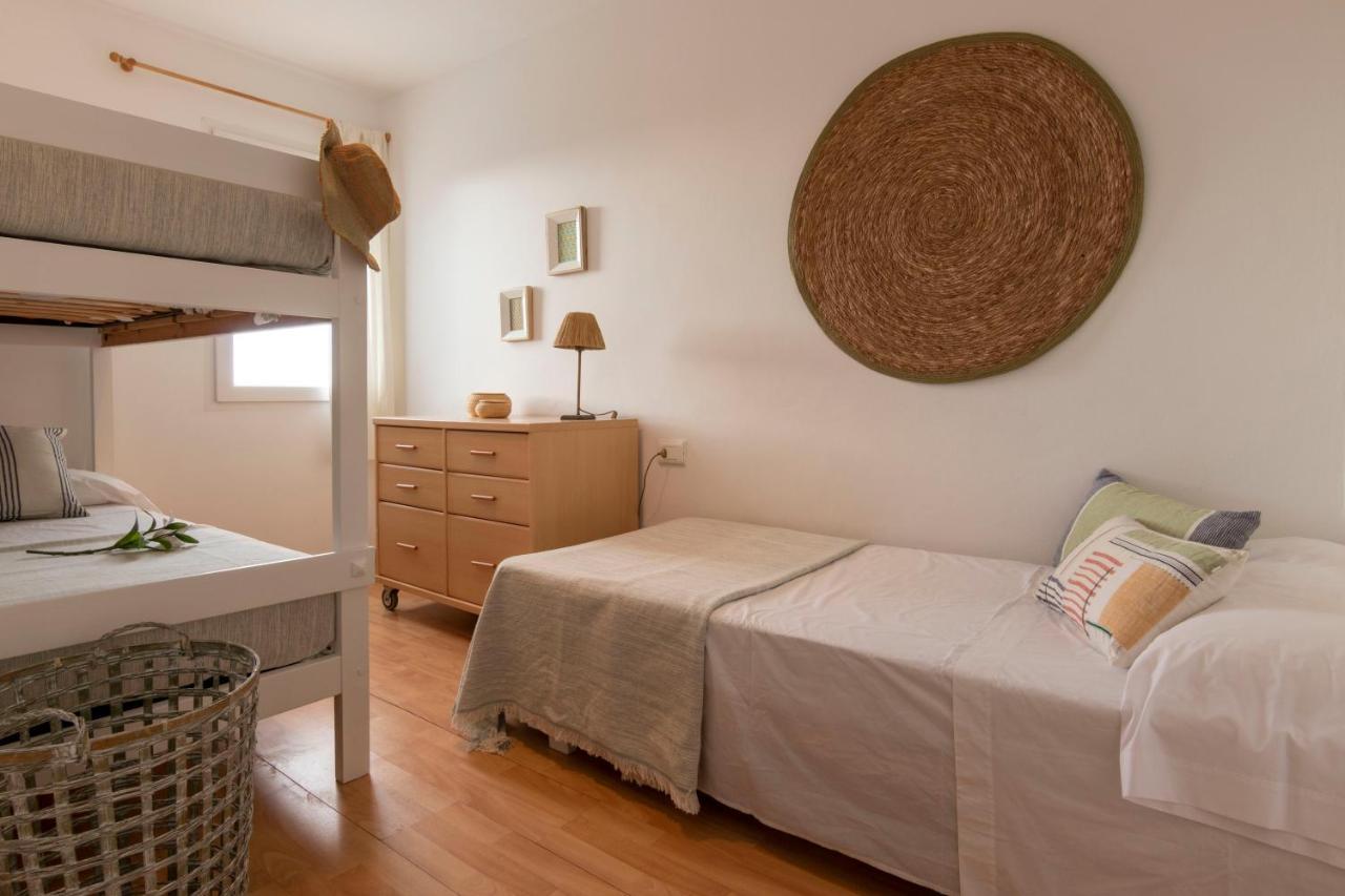 Apartamento Ponent 6 Cala Blanca  Exterior photo
