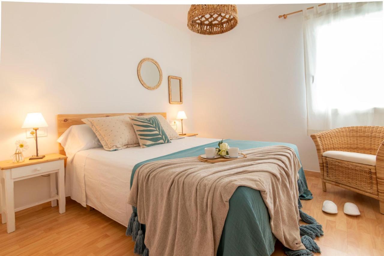 Apartamento Ponent 6 Cala Blanca  Exterior photo